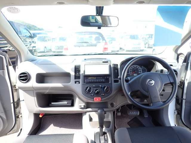 NISSAN AD 2011