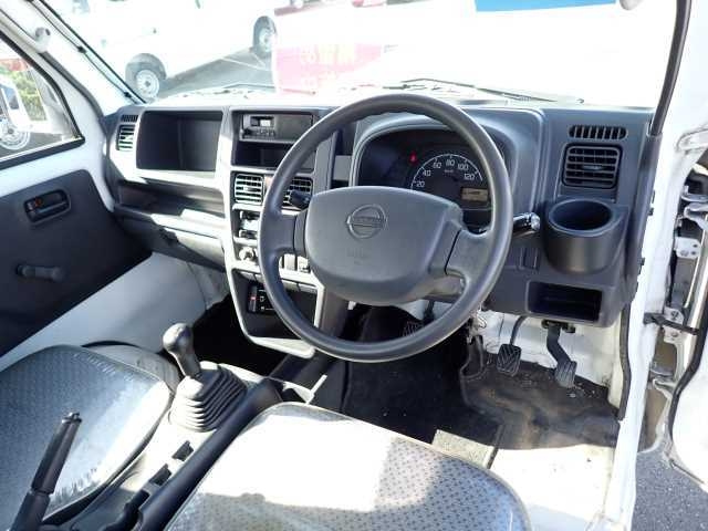 NISSAN CLIPPER TRUCK 2016