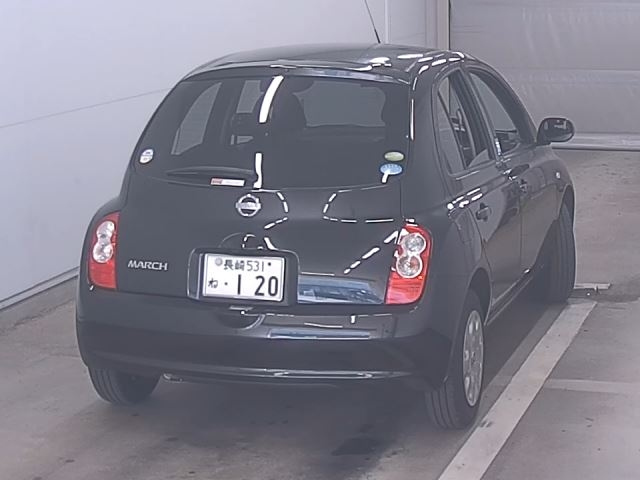 NISSAN MARCH 2010