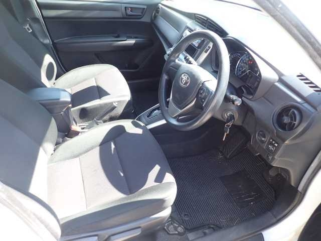 TOYOTA COROLLA FIELDER 2017