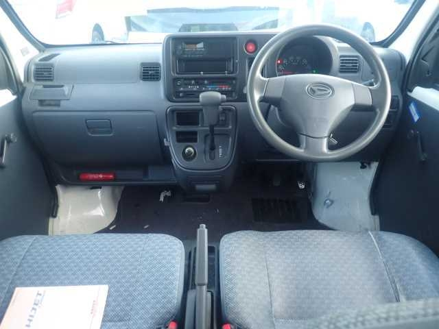 DAIHATSU HIJET VAN 2014