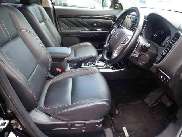 MITSUBISHI OUTLANDER PHEV 2015