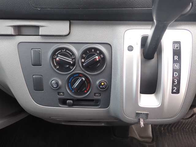 NISSAN CARAVAN VAN 2019