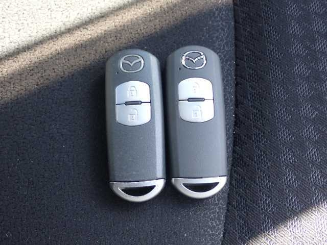 MAZDA DEMIO 2017
