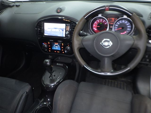 NISSAN JUKE 2013
