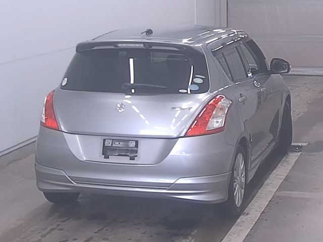 SUZUKI SWIFT 2012