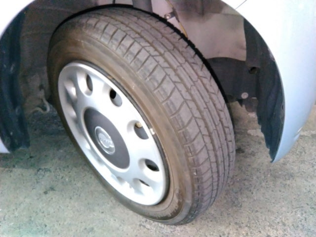 DAIHATSU MIRA 2010