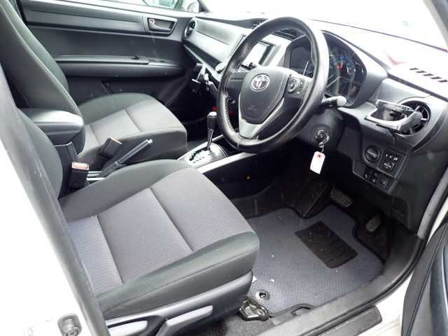 TOYOTA COROLLA FIELDER 2019