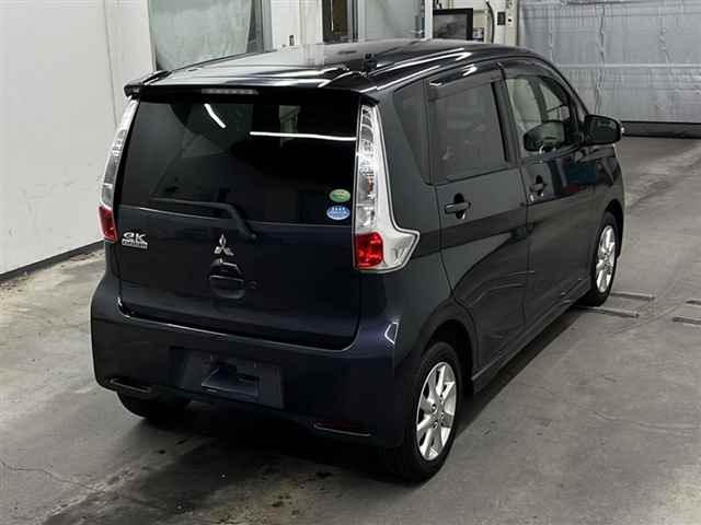 MITSUBISHI EK CUSTOM 2013