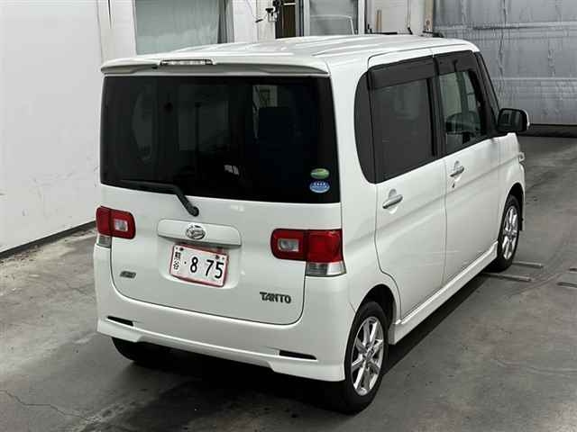DAIHATSU TANTO 2013
