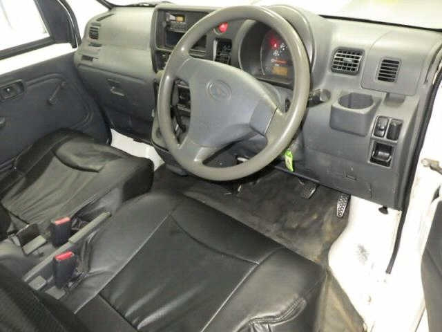 DAIHATSU HIJET VAN 2009