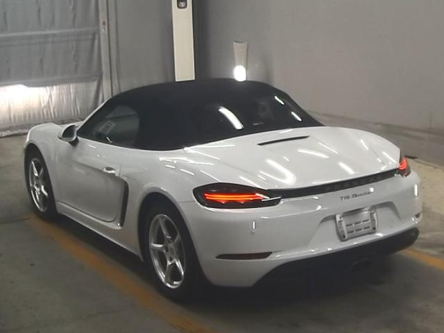 PORSCHE CAYMAN 2020