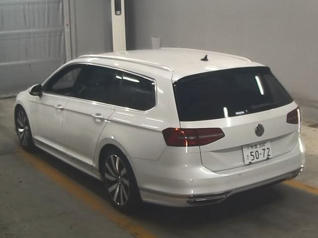 VOLKSWAGEN PASSAT VARIANT 2016