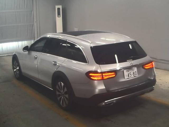 MERCEDES BENZ E CLASS WAGON 2018