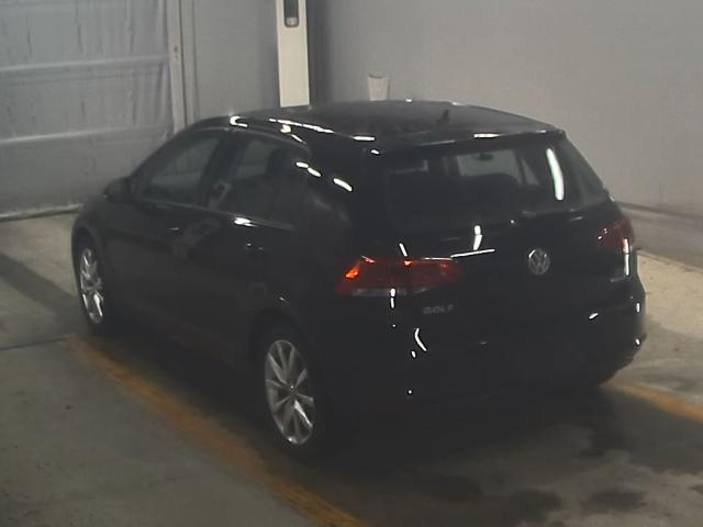 VOLKSWAGEN GOLF 2016