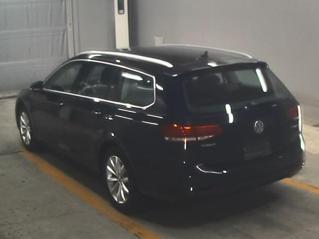 VOLKSWAGEN PASSAT VARIANT 2015