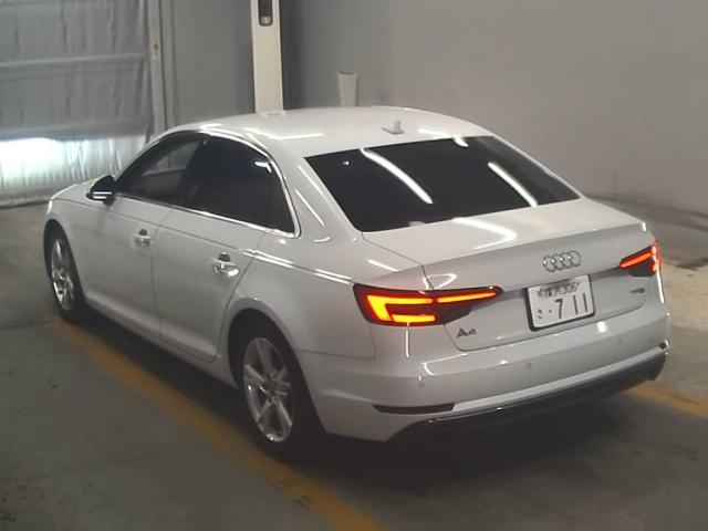 AUDI A4 2016
