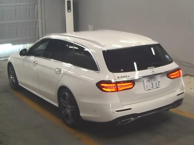 MERCEDES BENZ E CLASS WAGON 2017