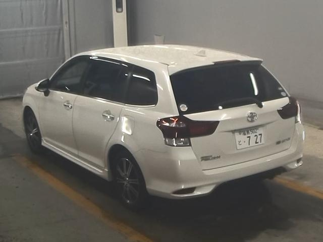 TOYOTA COROLLA FIELDER 2015