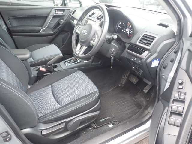 SUBARU FORESTER 2017