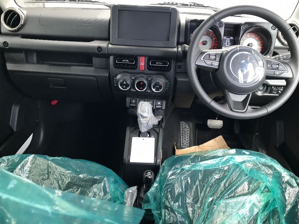 SUZUKI JIMNY NOMADE 2025