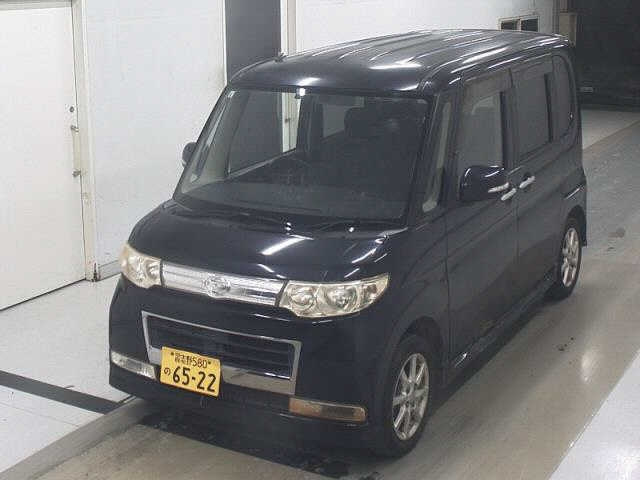 DAIHATSU TANTO 2009