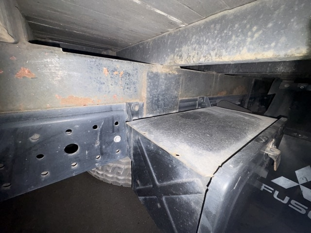 MITSUBISHI CANTER 2015