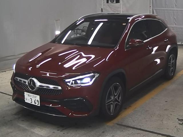 MERCEDES BENZ GLA CLASS 2023