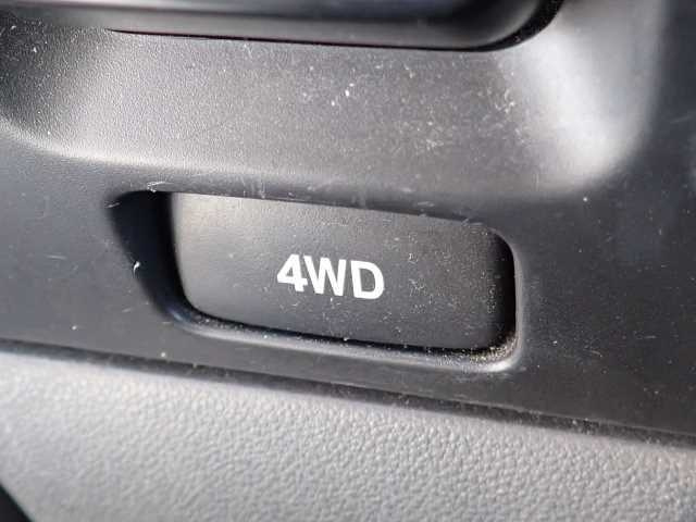 DAIHATSU HIJET VAN 2014