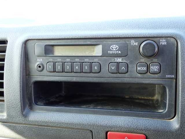 TOYOTA HIACE VAN 2017