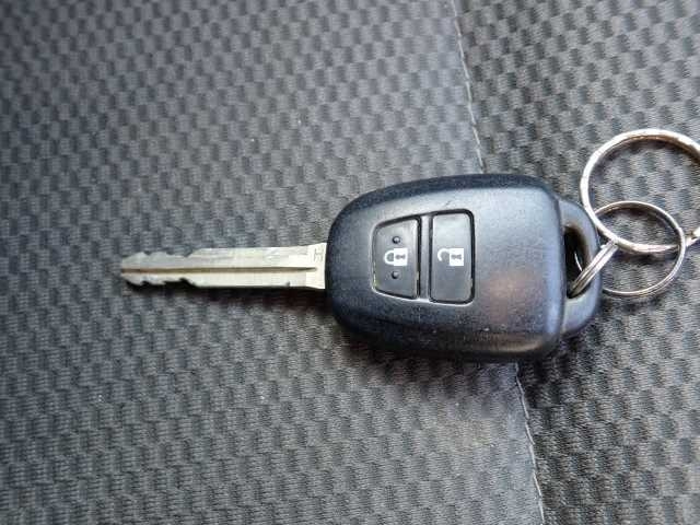 TOYOTA HIACE VAN 2017