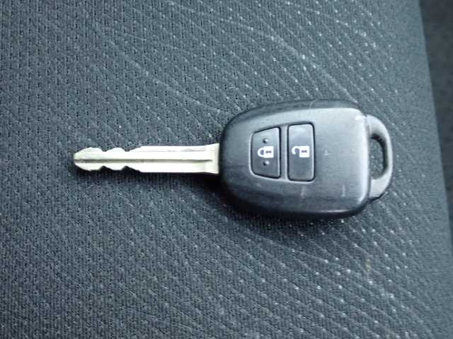 TOYOTA COROLLA AXIO 2018