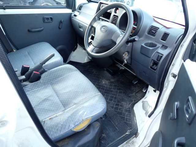 DAIHATSU HIJET VAN 2014