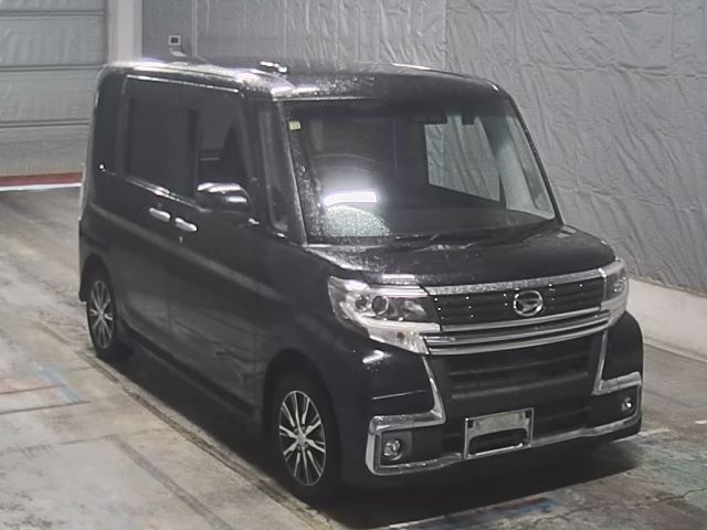 DAIHATSU TANTO 2018