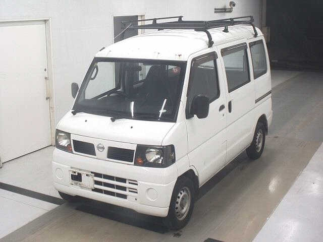 NISSAN CLIPPER VAN 2010