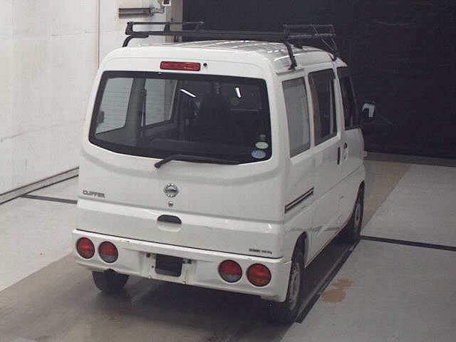 NISSAN CLIPPER VAN 2010