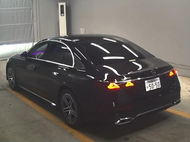 MERCEDES BENZ E CLASS 2024