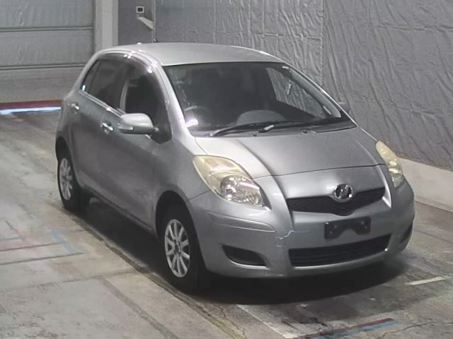 TOYOTA VITZ 2008