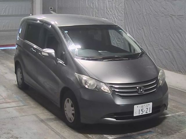 HONDA FREED 2011