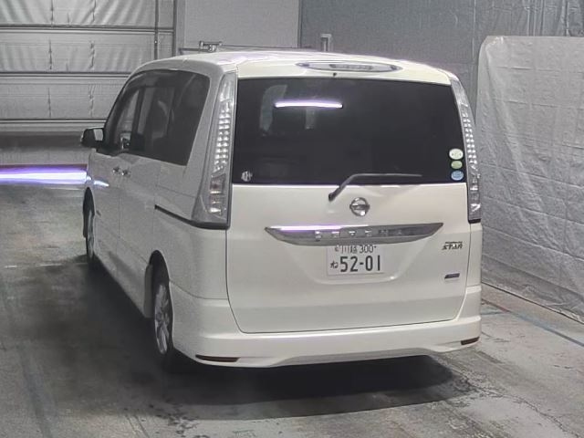NISSAN SERENA 2013