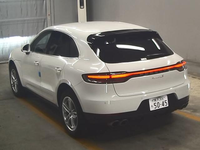 PORSCHE MACAN 2021