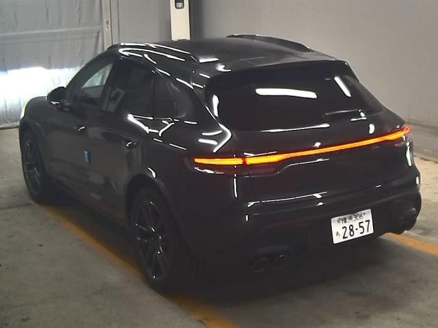 PORSCHE MACAN 2023