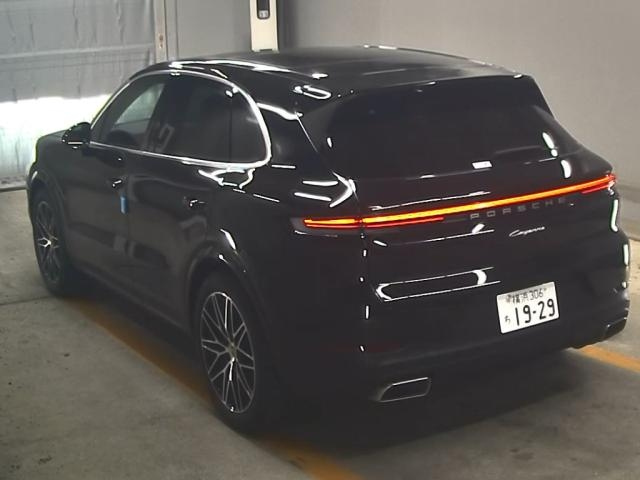 PORSCHE CAYENNE 2024