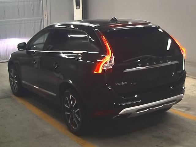 VOLVO XC60 2017