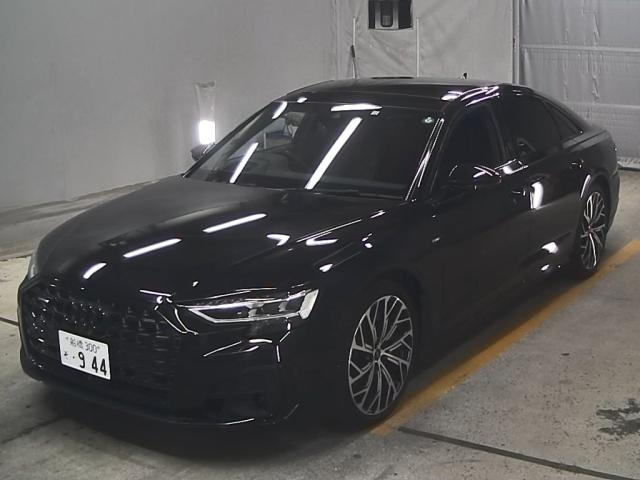 AUDI A8 2022