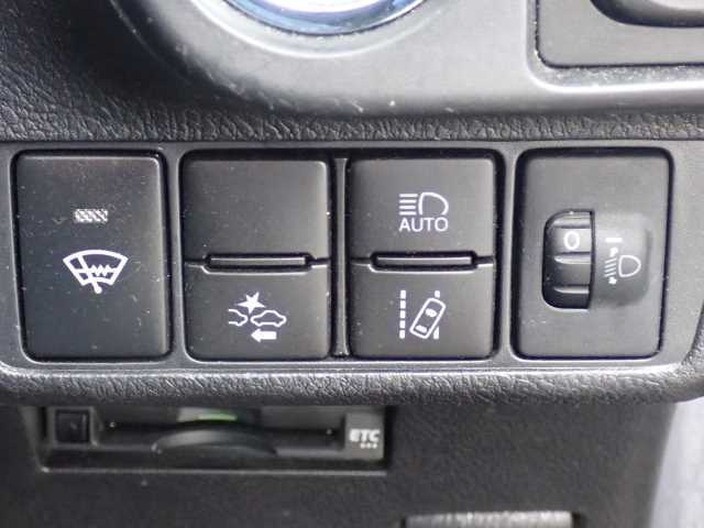 TOYOTA COROLLA FIELDER 2020