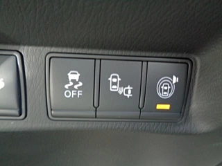 NISSAN FUGA 2020