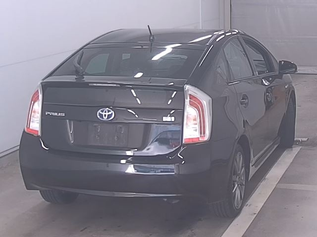 TOYOTA PRIUS 2013