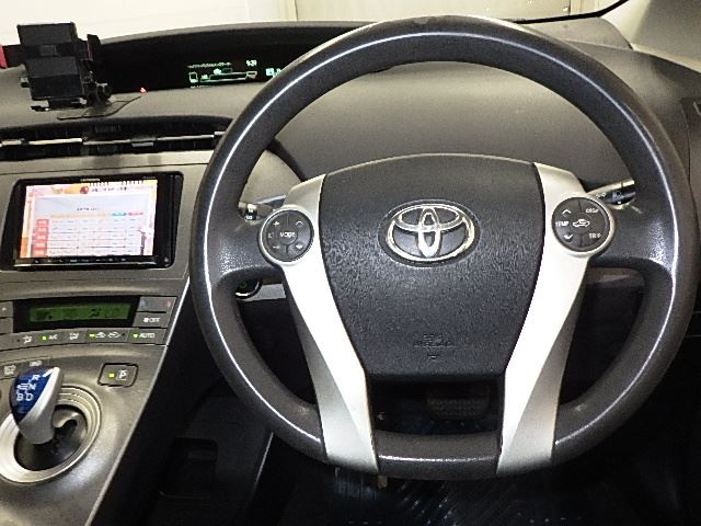 TOYOTA PRIUS 2013
