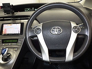 TOYOTA PRIUS 2013